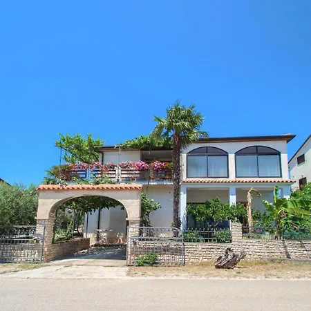 Pjerina Two Apartment