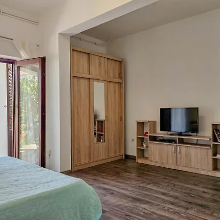 Pjerina Two Apartmán *