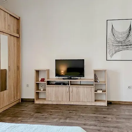 Pjerina Two Apartment
