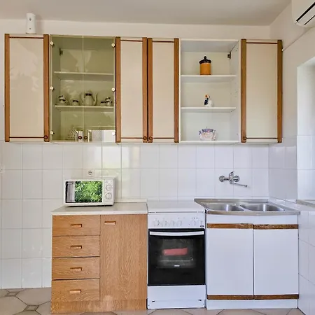 Apartment Pjerina Two *